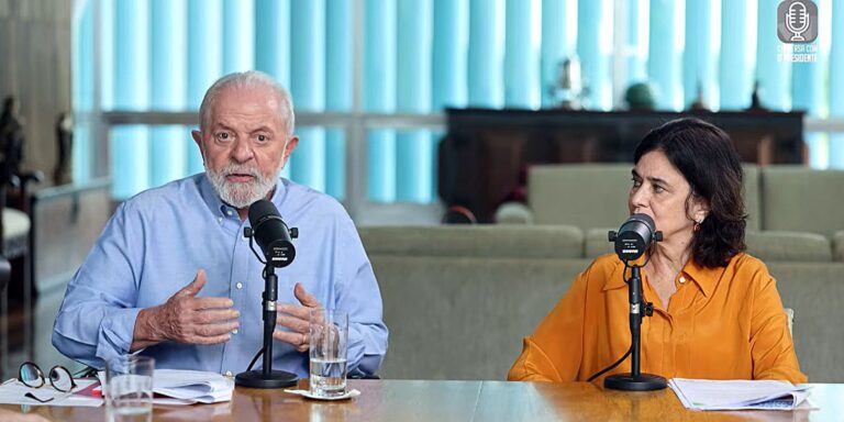 Lula: quem divulga fake news sobre vacinas deve ser criminalizado