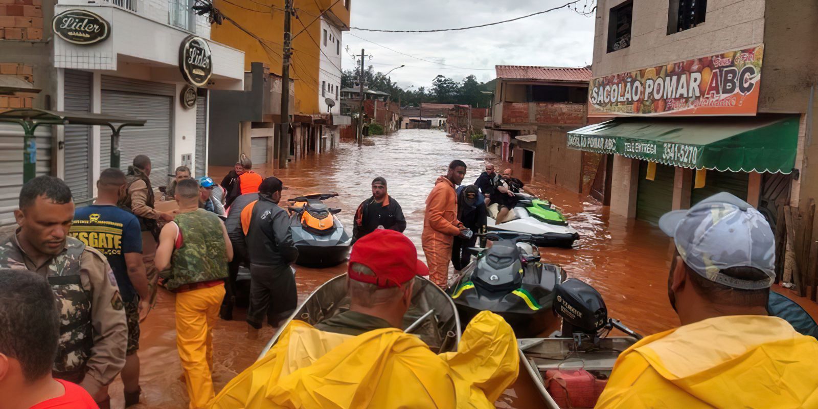 Defesa Civil mantém alerta para chuvas fortes em Minas Gerais